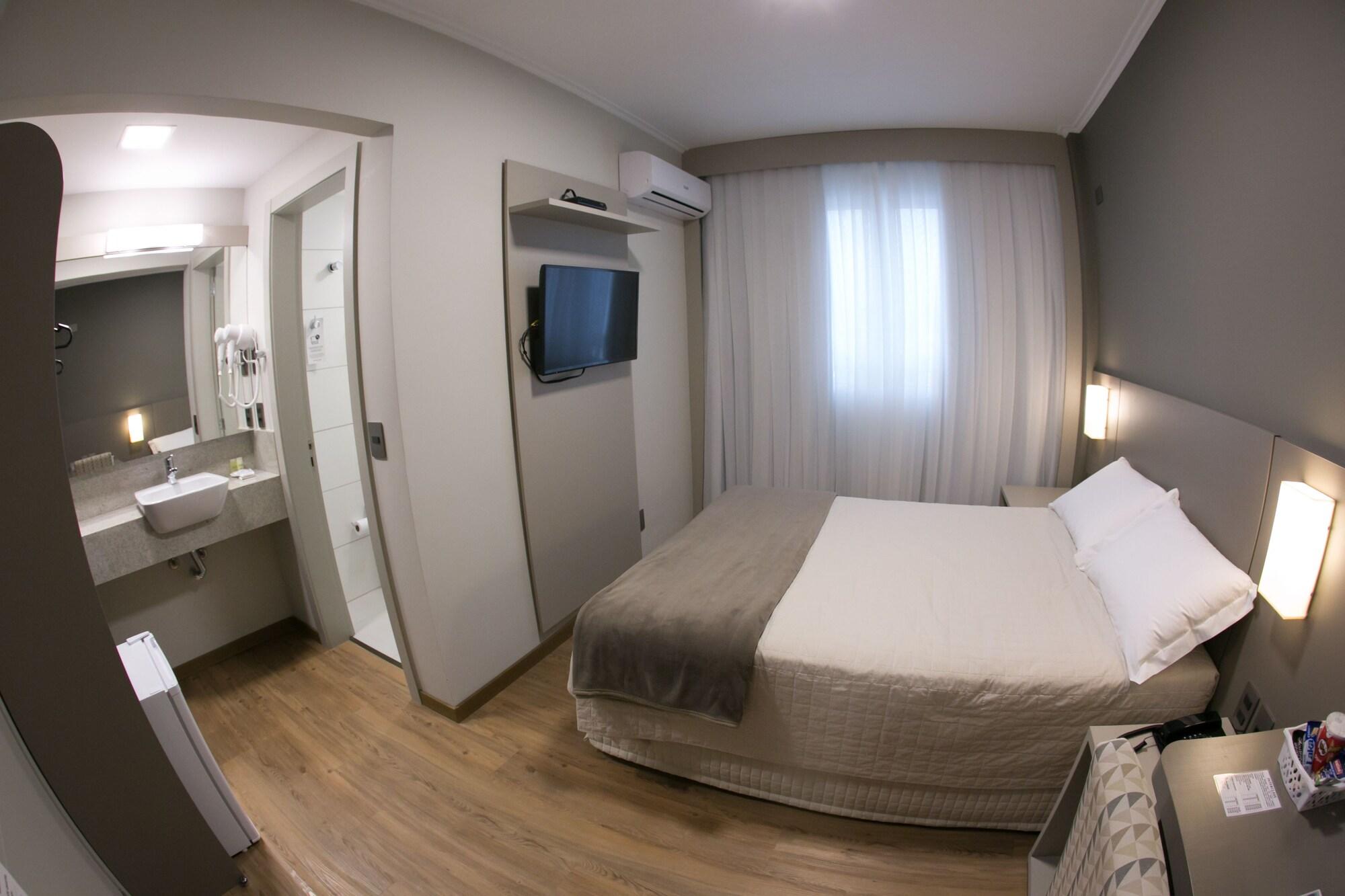 Hotel Tri Premium Criciuma 4*
