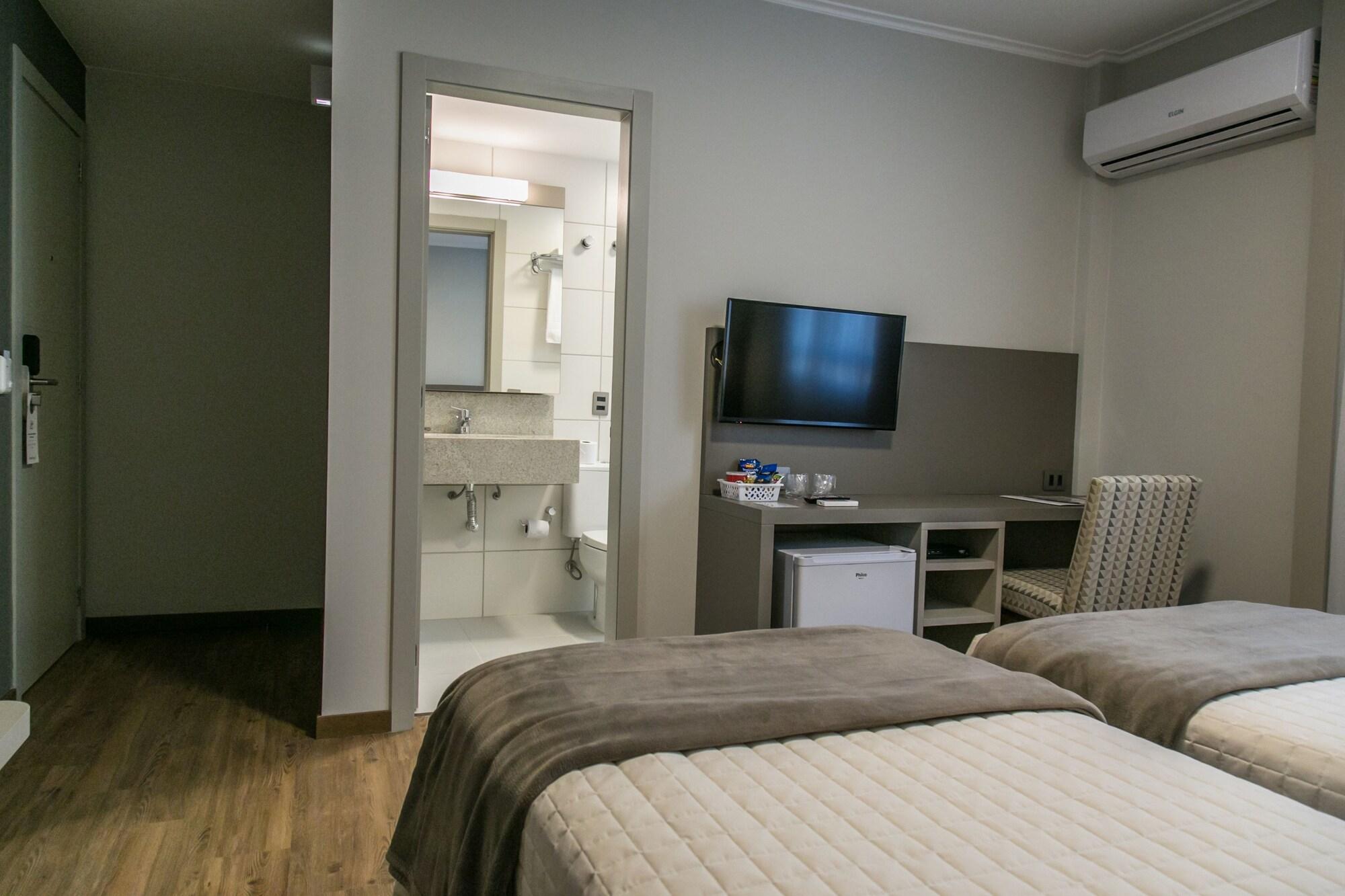 Tri Premium Criciuma Hotel 4*