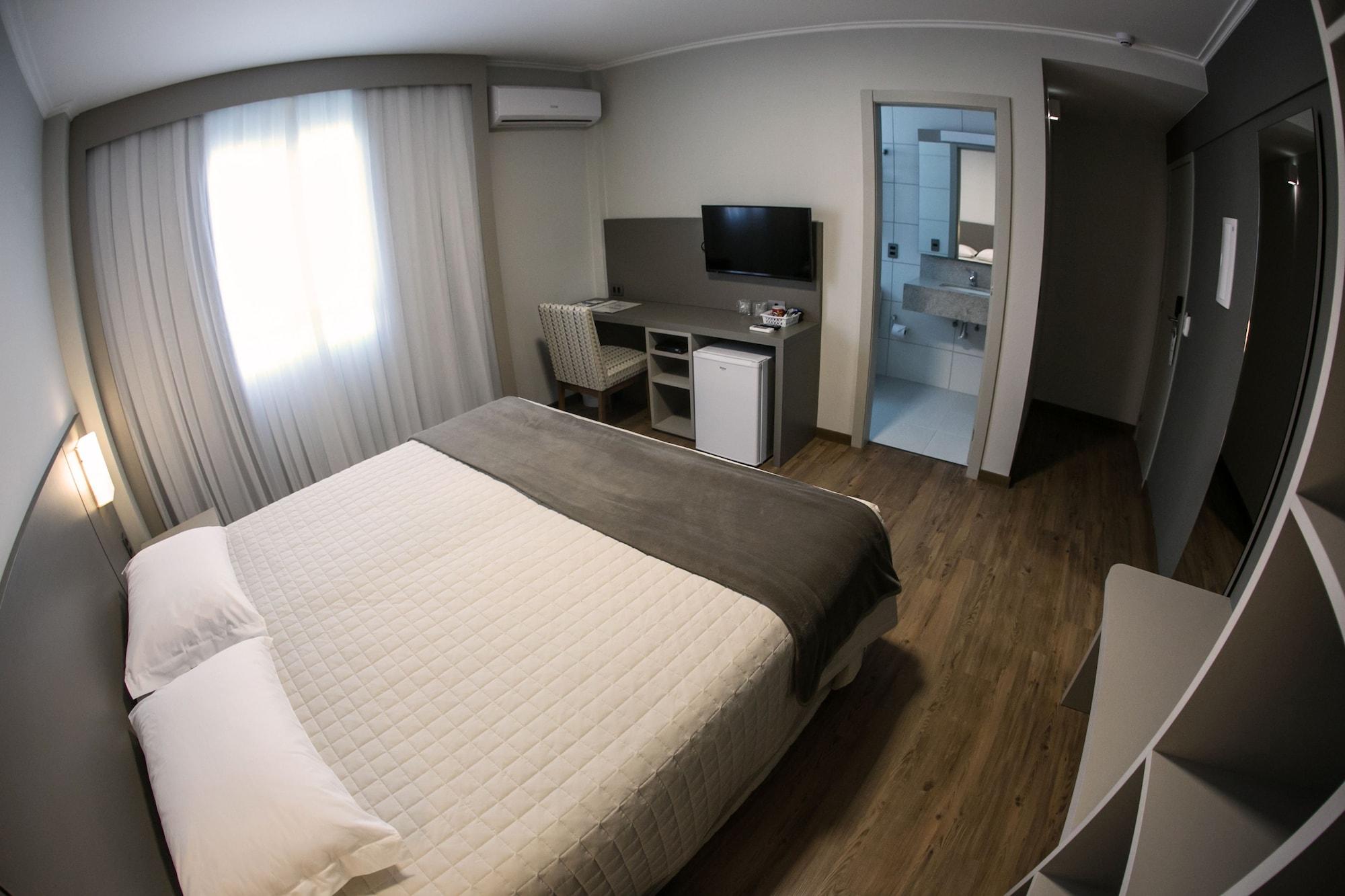 Tri Premium Criciuma 4*
